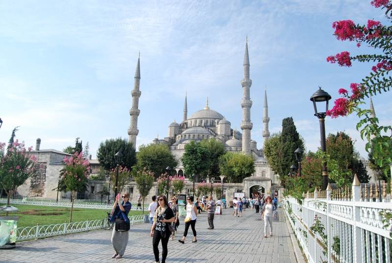 Blue Mosque, The Egyptian Bazaar and Taksim Square - corporate punk style